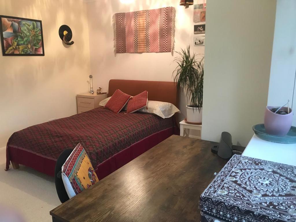 Serene Spacious Room Staines-upon-Thames Kültér fotó